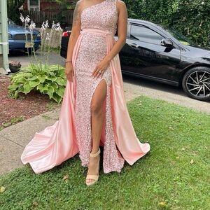 Pink sparkle prom dress, skirt comes off very beautiful